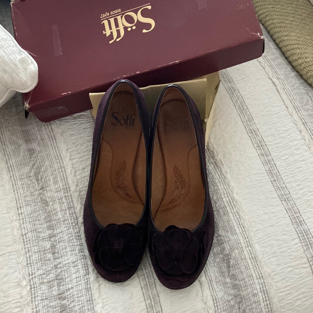 Sofft Purple Suede Floral Shoes - RARE, EUC - Size 8N. Truly G O R G E O U S !